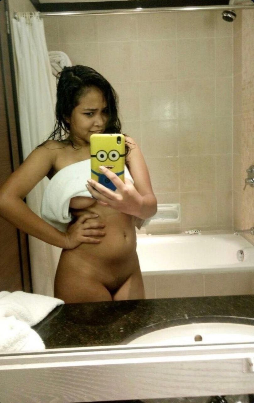 එයා නානගමන් ගන්න සැප 🥵🍑🫴