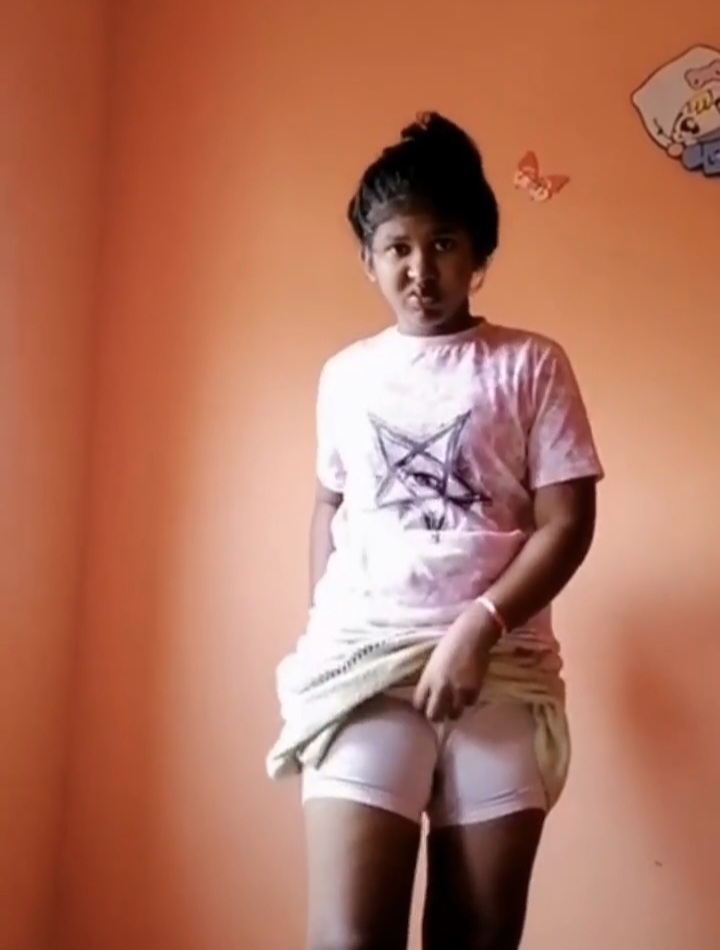 චබි නංගියා ක්ලාස් කට් කරල රුම් ගිහින්🥵💦🍌 සිංහල වොයිස් එක්කම🌚❤️‍🔥❤️