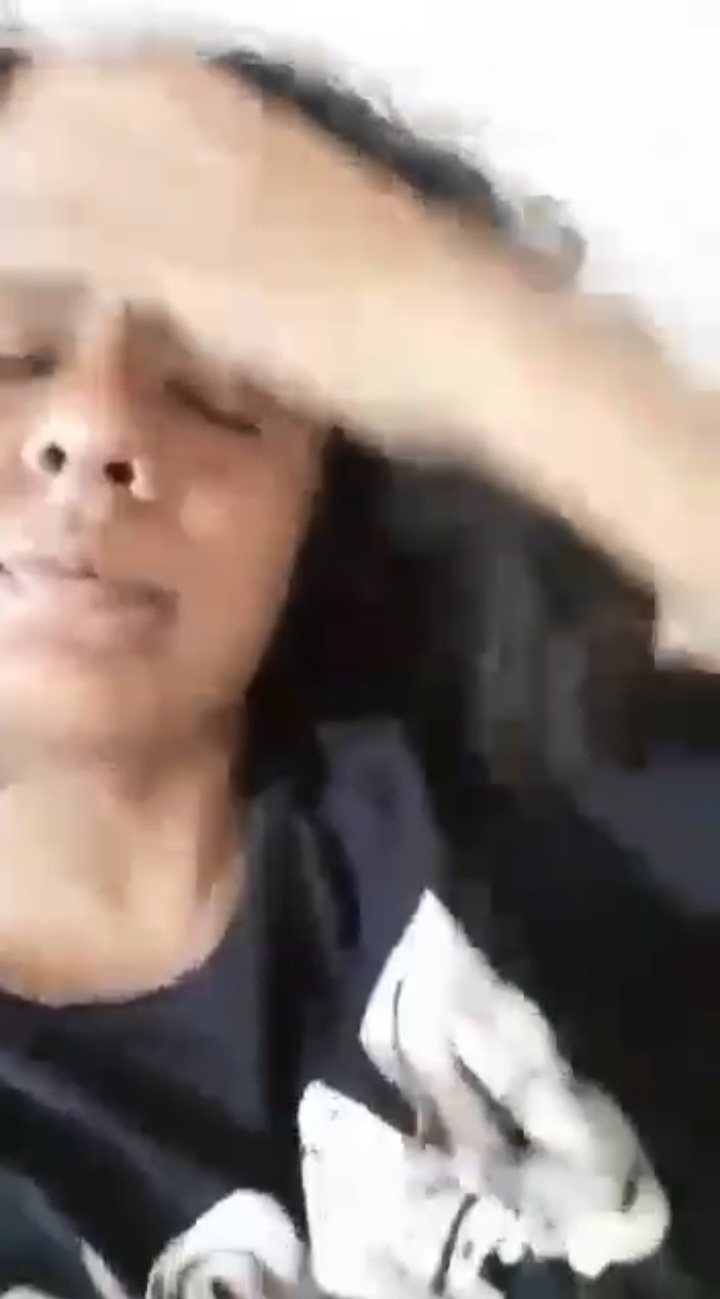 අම්මෝ එයාගෙ ඇගිලි සොමිය බඩුත් යනවා🥵🍑🫴❤️‍🩹