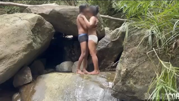 දිය ඇල්ල බලන්න ගිහින් දෙන්න ගන්න සැප🥵🍑❤️‍🔥