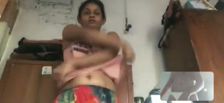 කෙල්ල කොල්ලට වීඩියො කෝල් එකෙන් දෙන සැප🥵🍑🫴