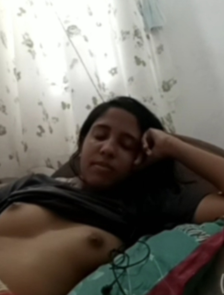 නංගි බබාගෙ ඇගිලි සොමිය 🥵🫴🍑